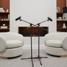 Leona Stage