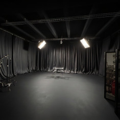 NEW ART studio