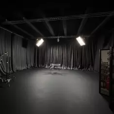 NEW ART studio