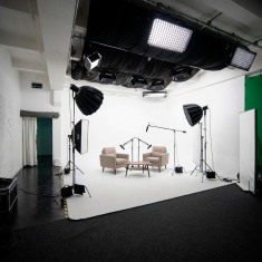 БЕЛАЯ СТУДИЯ